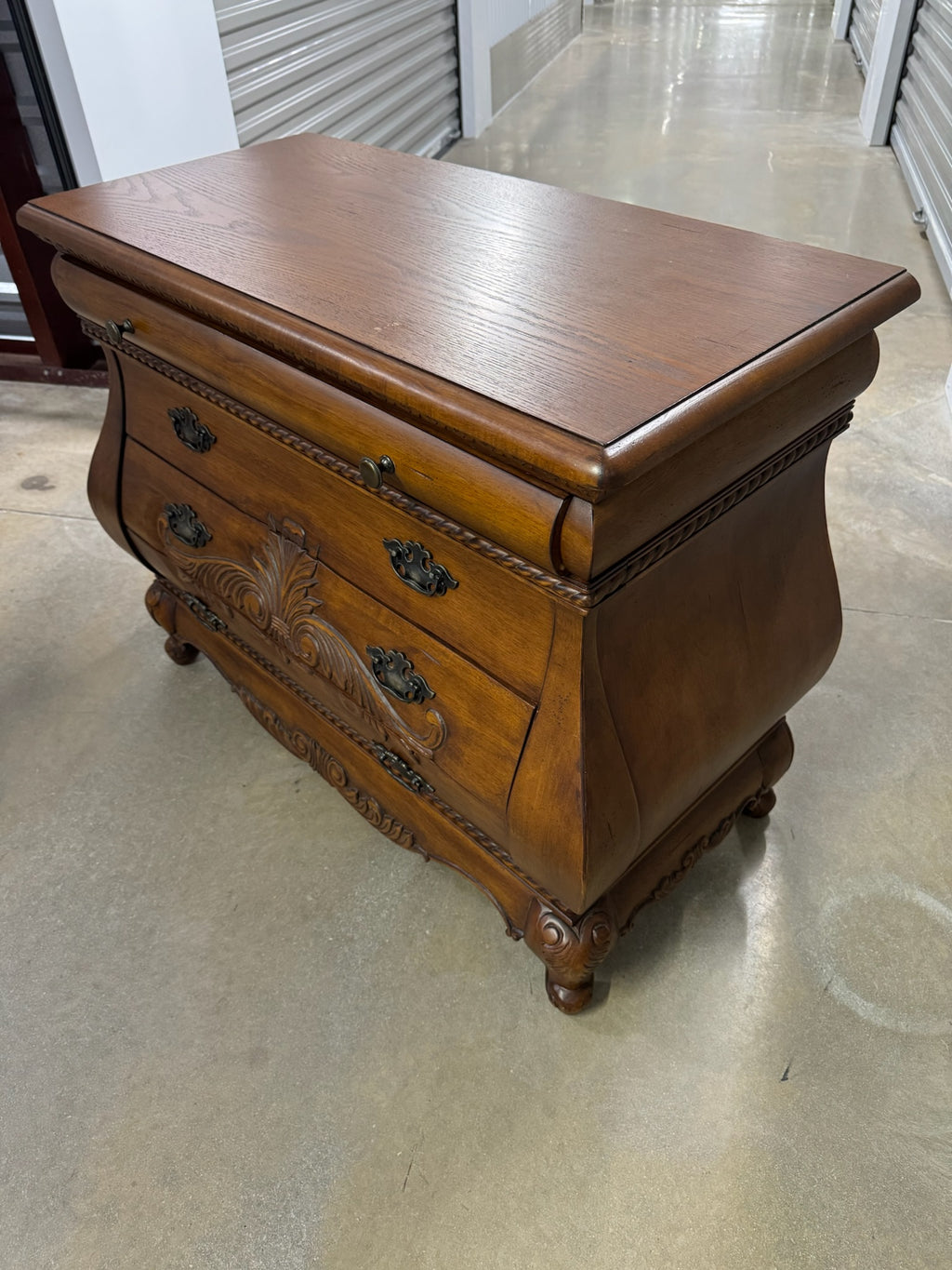 Bombay Chest