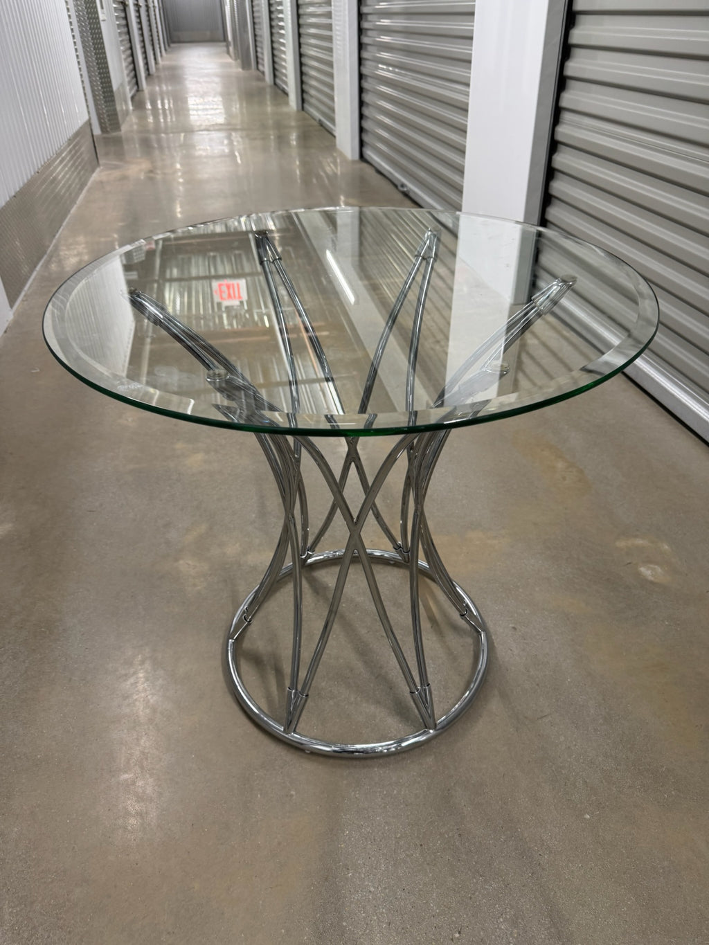 Round Lamp Table