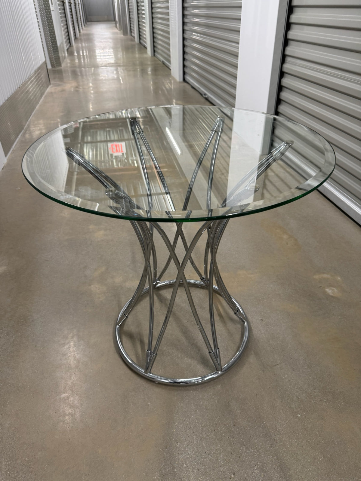 Round Lamp Table