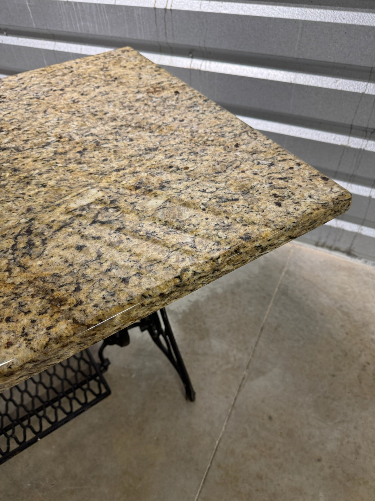 Accent Table
