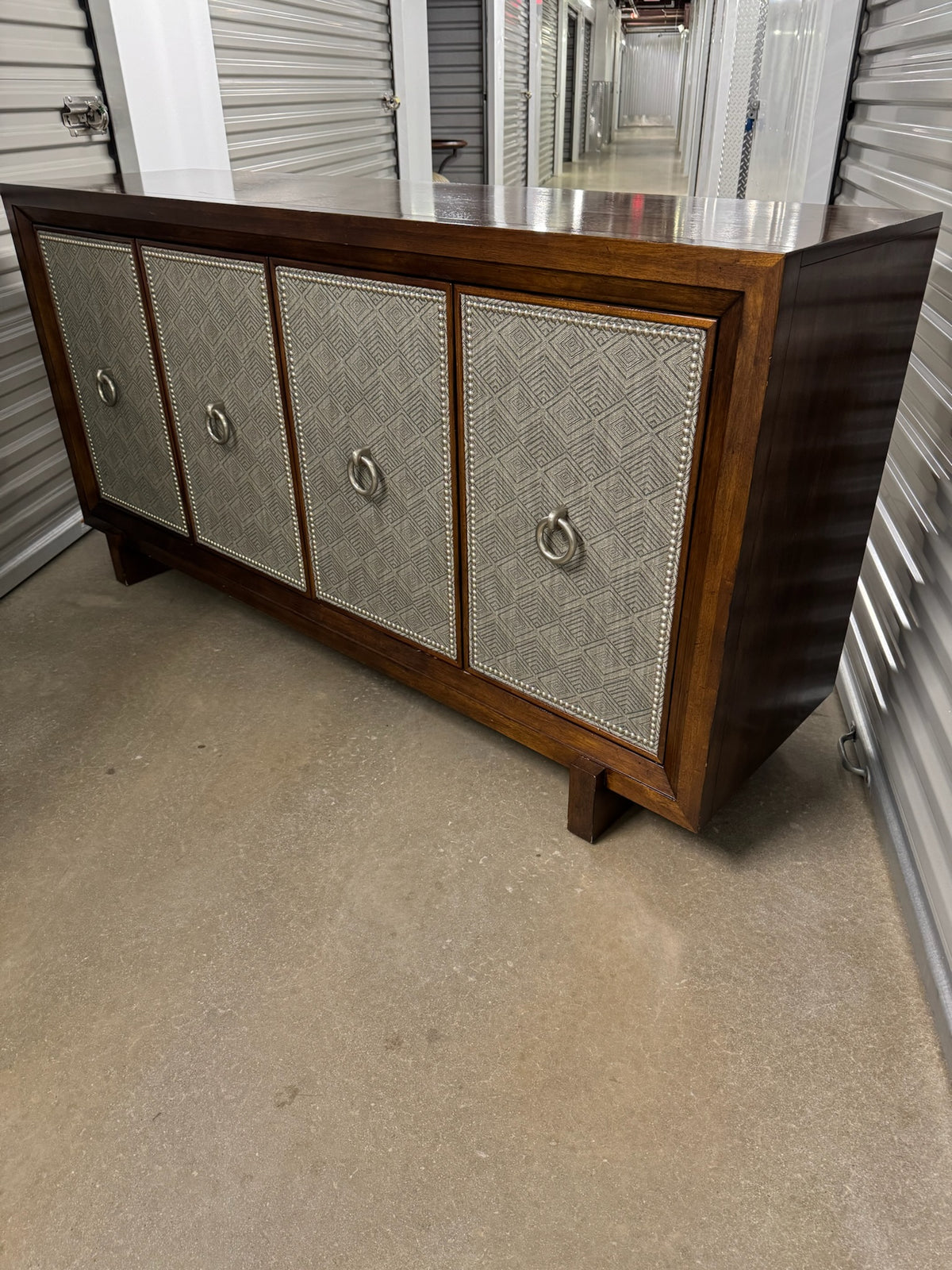 Large Console/Buffet
