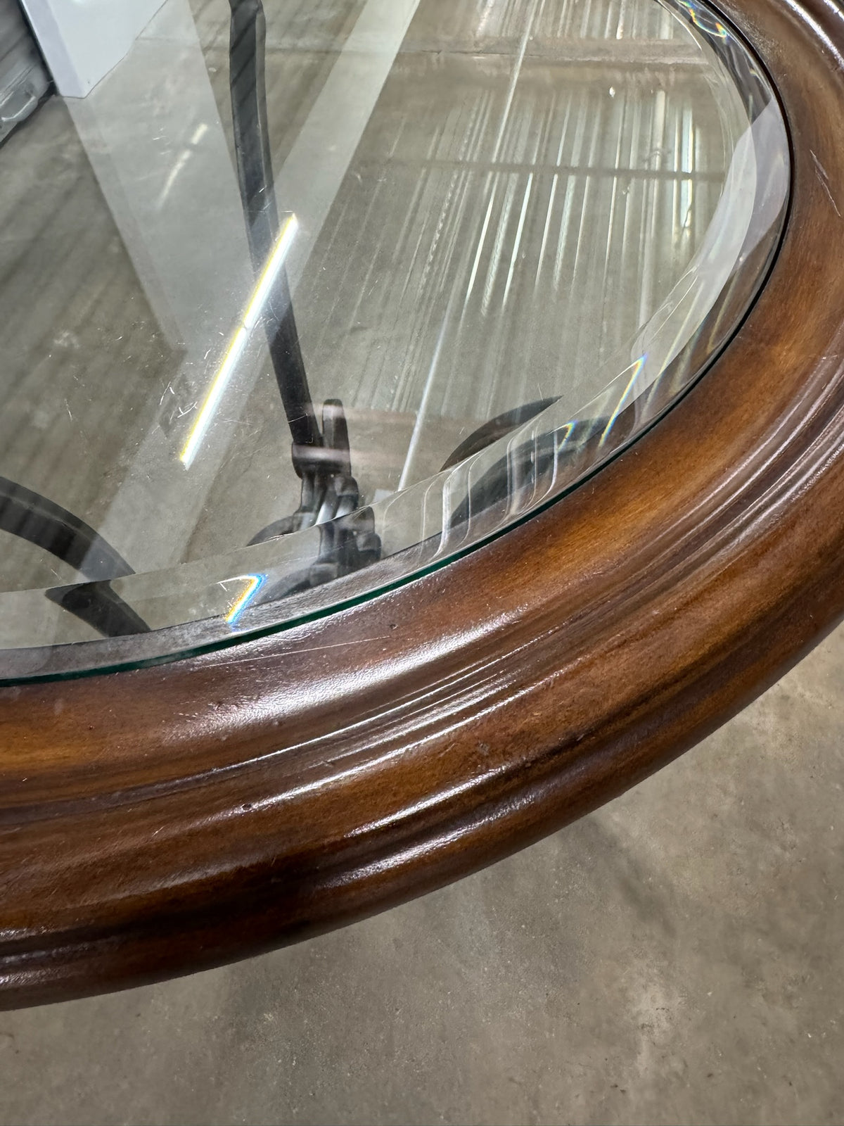 Round Lamp Table