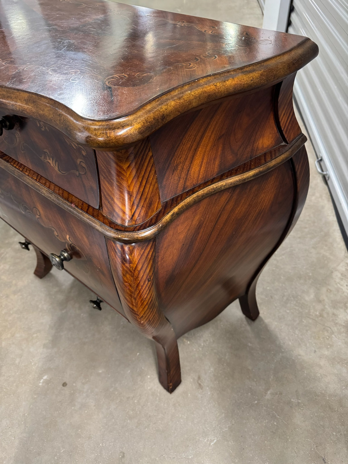 Bombay Chest