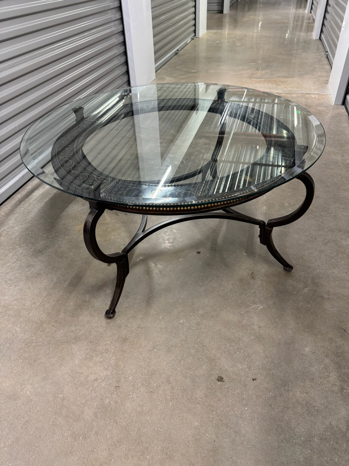 Round Cocktail Table