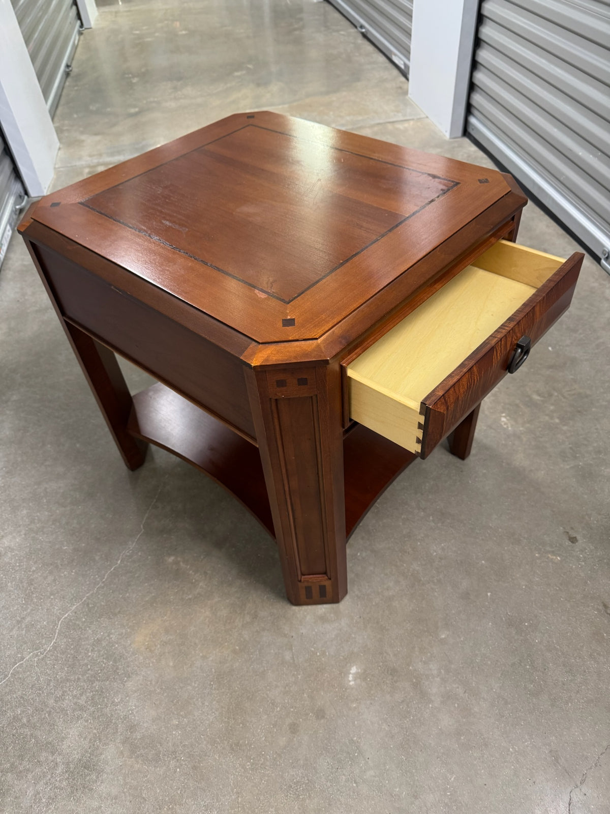 Lamp Table