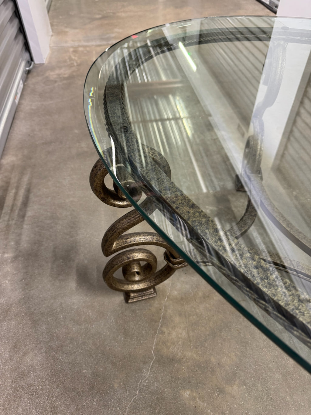 Oval Cocktail Table