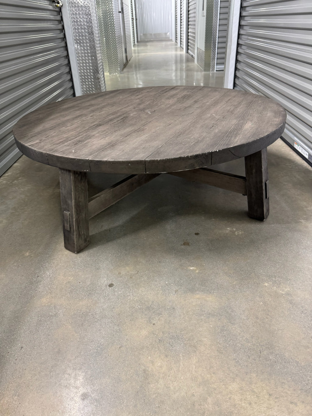 Round Cocktail Table