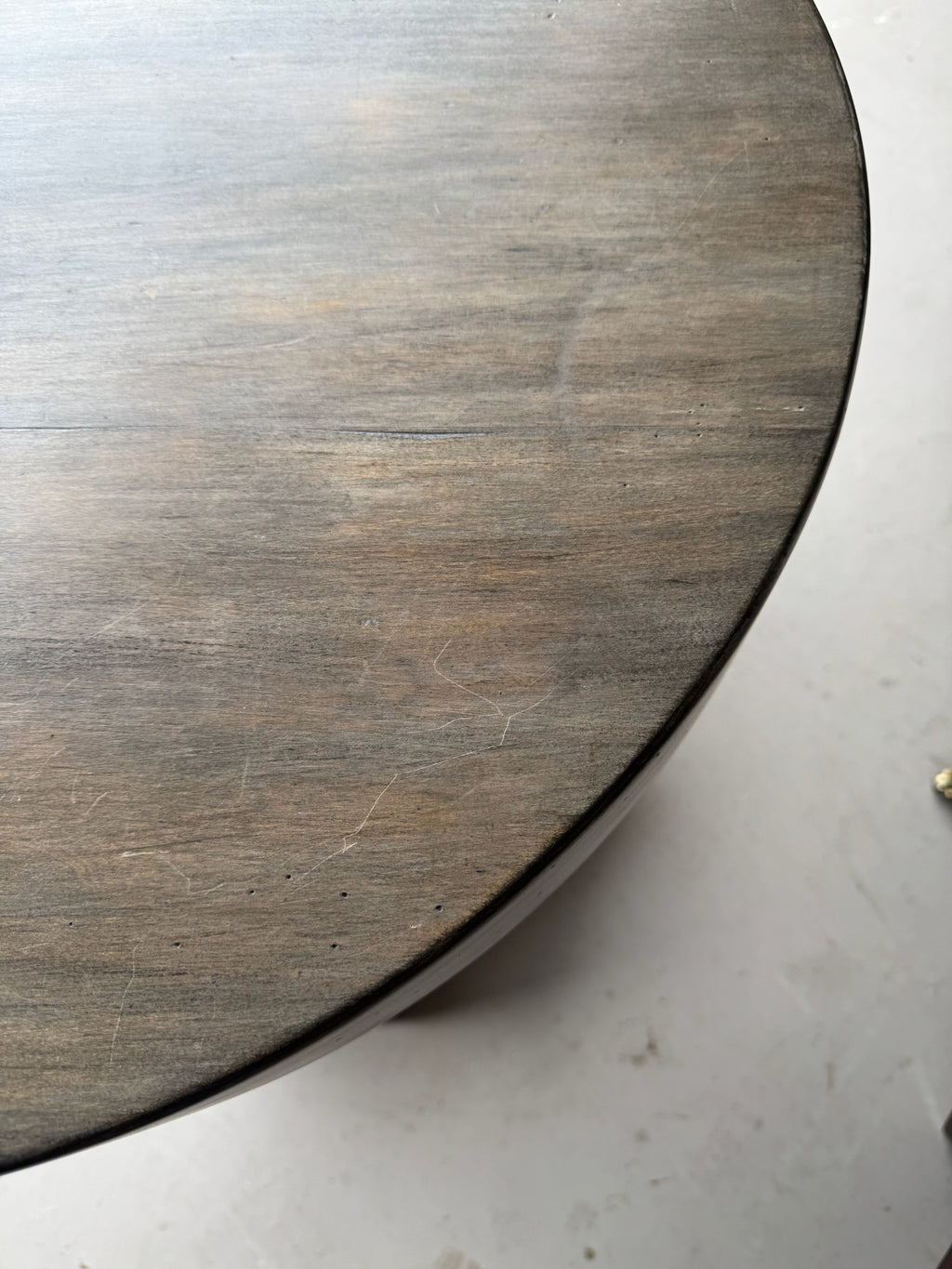 Pedestal Table